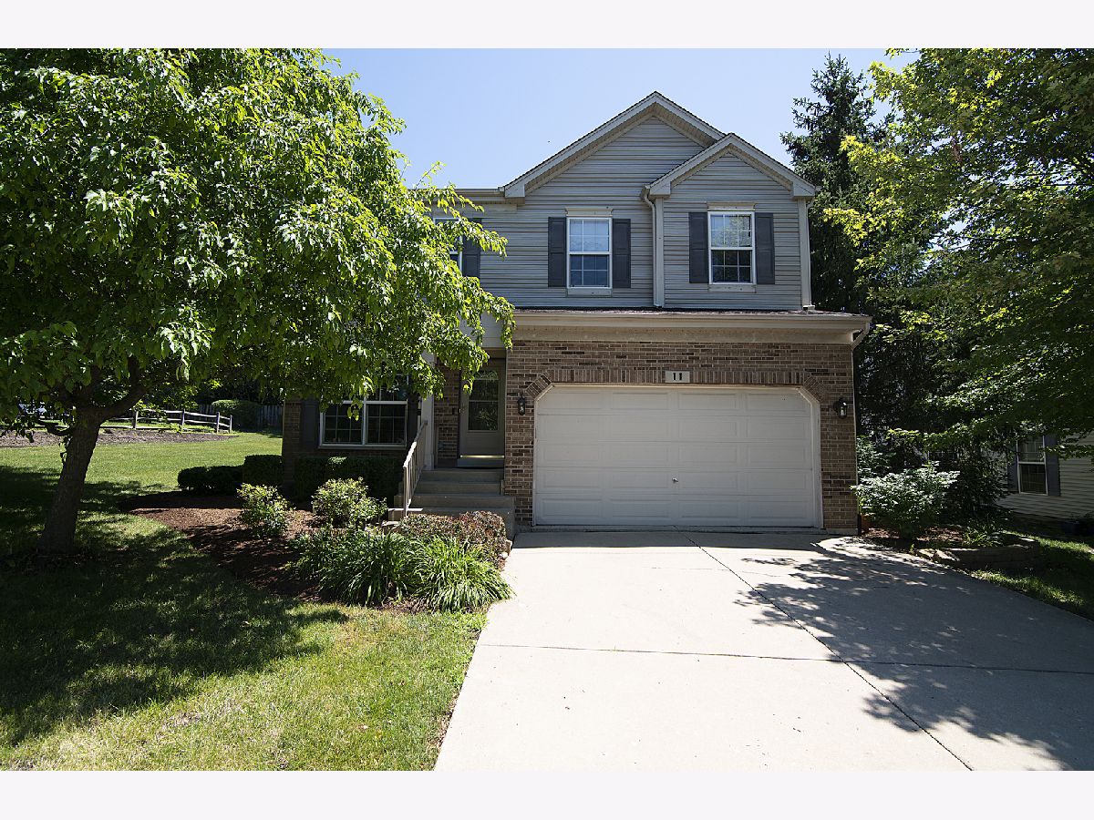 Homes Sold Suncrest North Streamwood Illinois, 11 Waterton