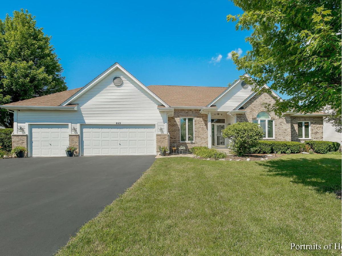 Homes Sold Columbine Square Elgin Illinois, 865 Red Barn