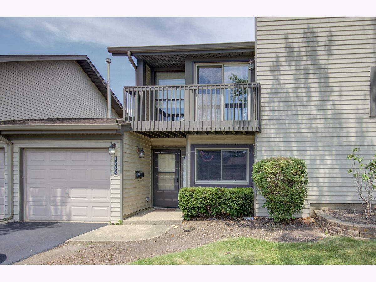 Townhomes & Condos Sold Springside Downers Grove Illinois, 1758 Breasted