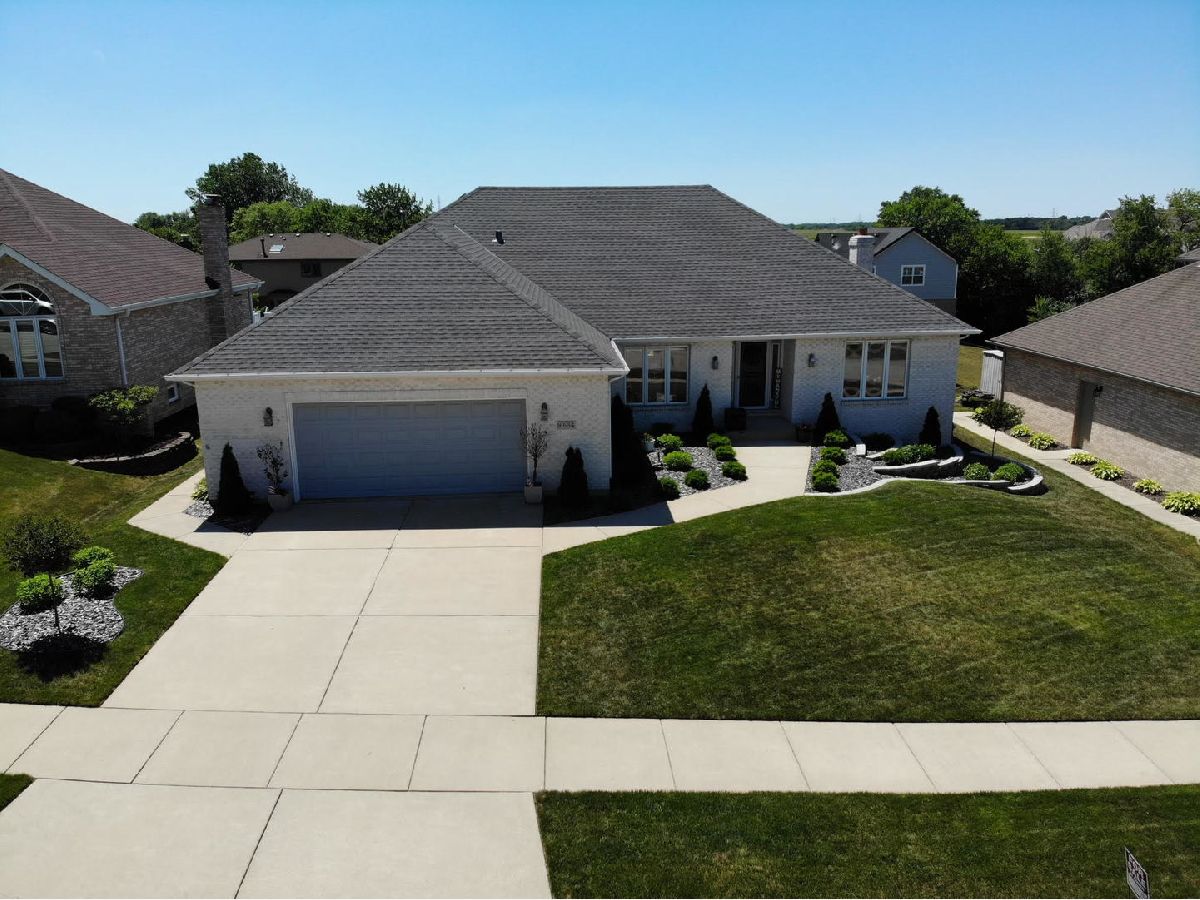 Homes & Townhomes Sold Alpine Heights Orland Park Illinois, 16634 Lee
