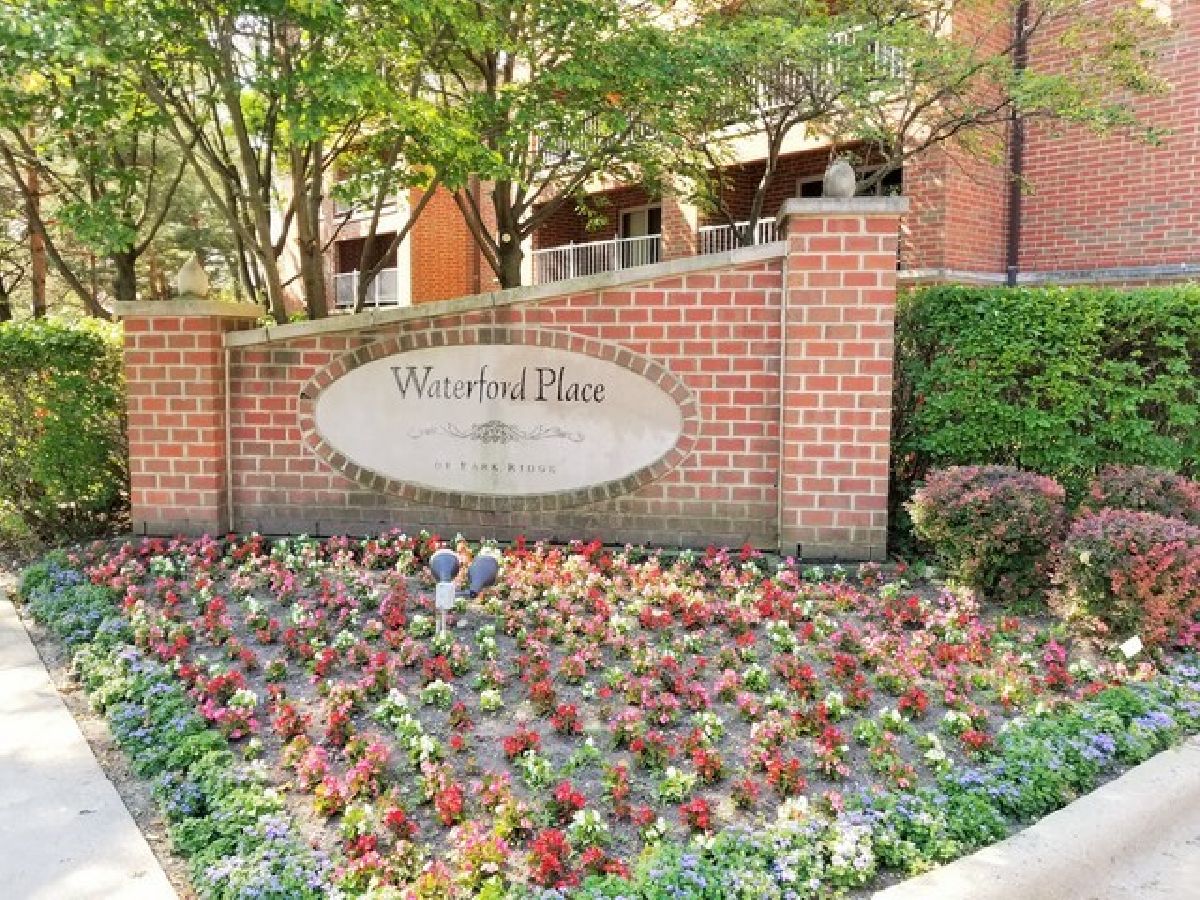 Condominiums Sold Waterford Place Park Ridge Illinois, 400 Northwest