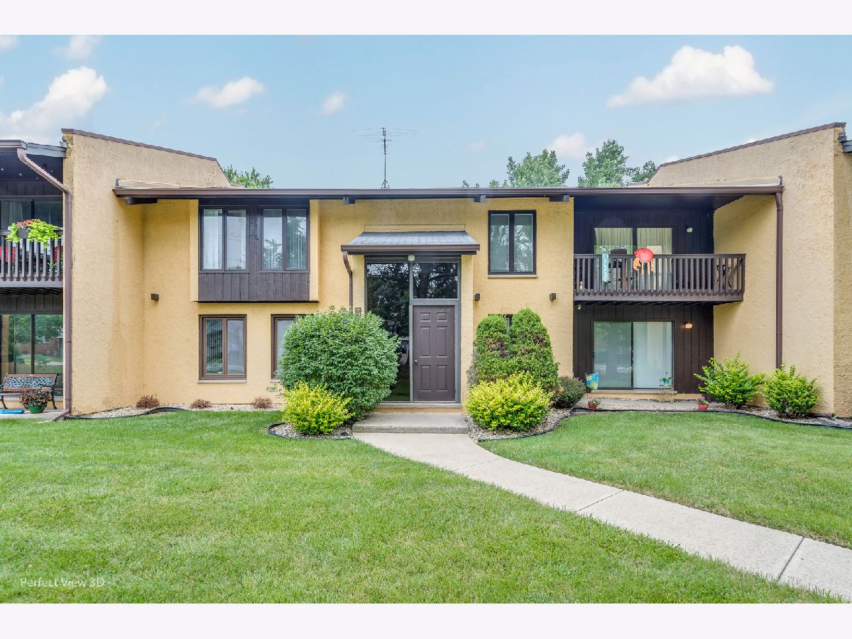 Condominiums & Homes Sold Butterfield Creek Homewood Illinois