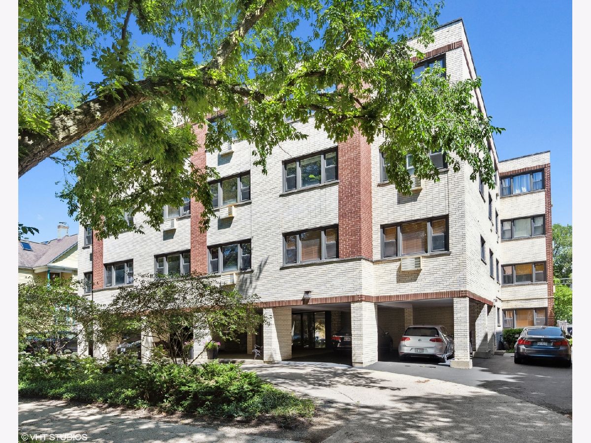 Condos & Townhomes Sold Reba Place Condominiums Evanston Illinois, 815 Reba