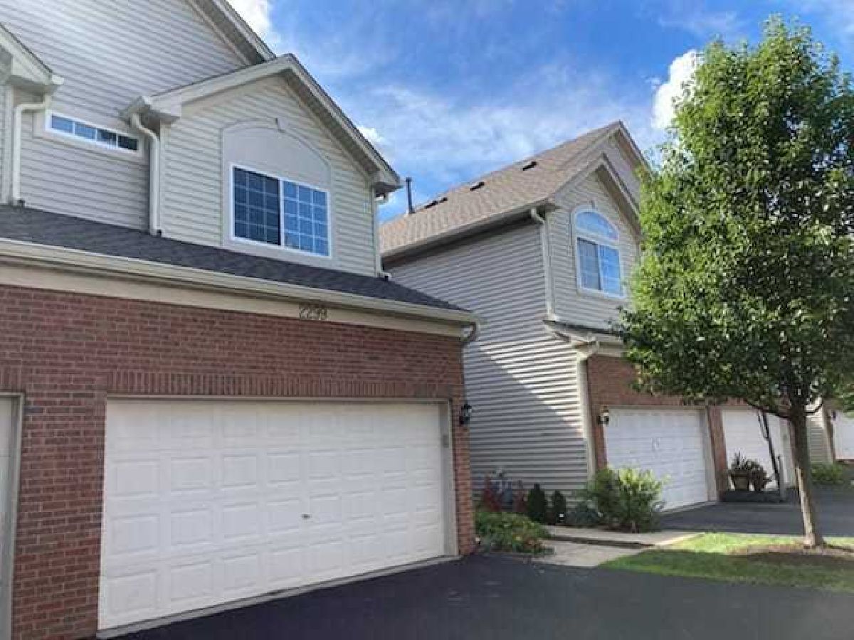 Townhomes Sold Abington Woods Aurora Illinois, 2299 Stoughton