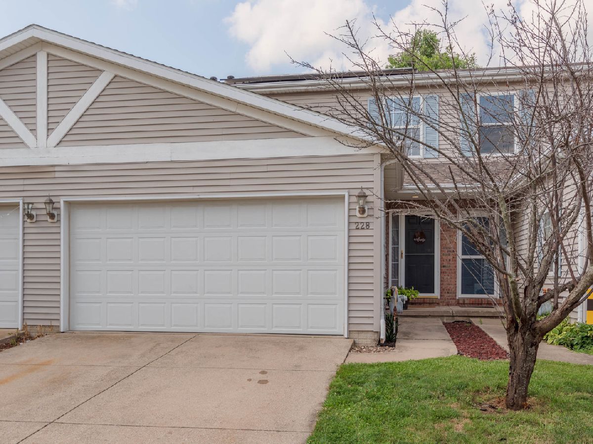 Condos & Townhomes & Homes Sold Northpark Normal Illinois, 228 Parktrail