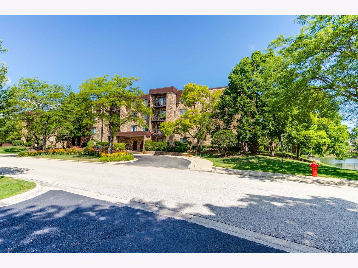 Condominiums & Homes Sold Salceda Del Norte Northbrook Illinois, 2150 Valencia
