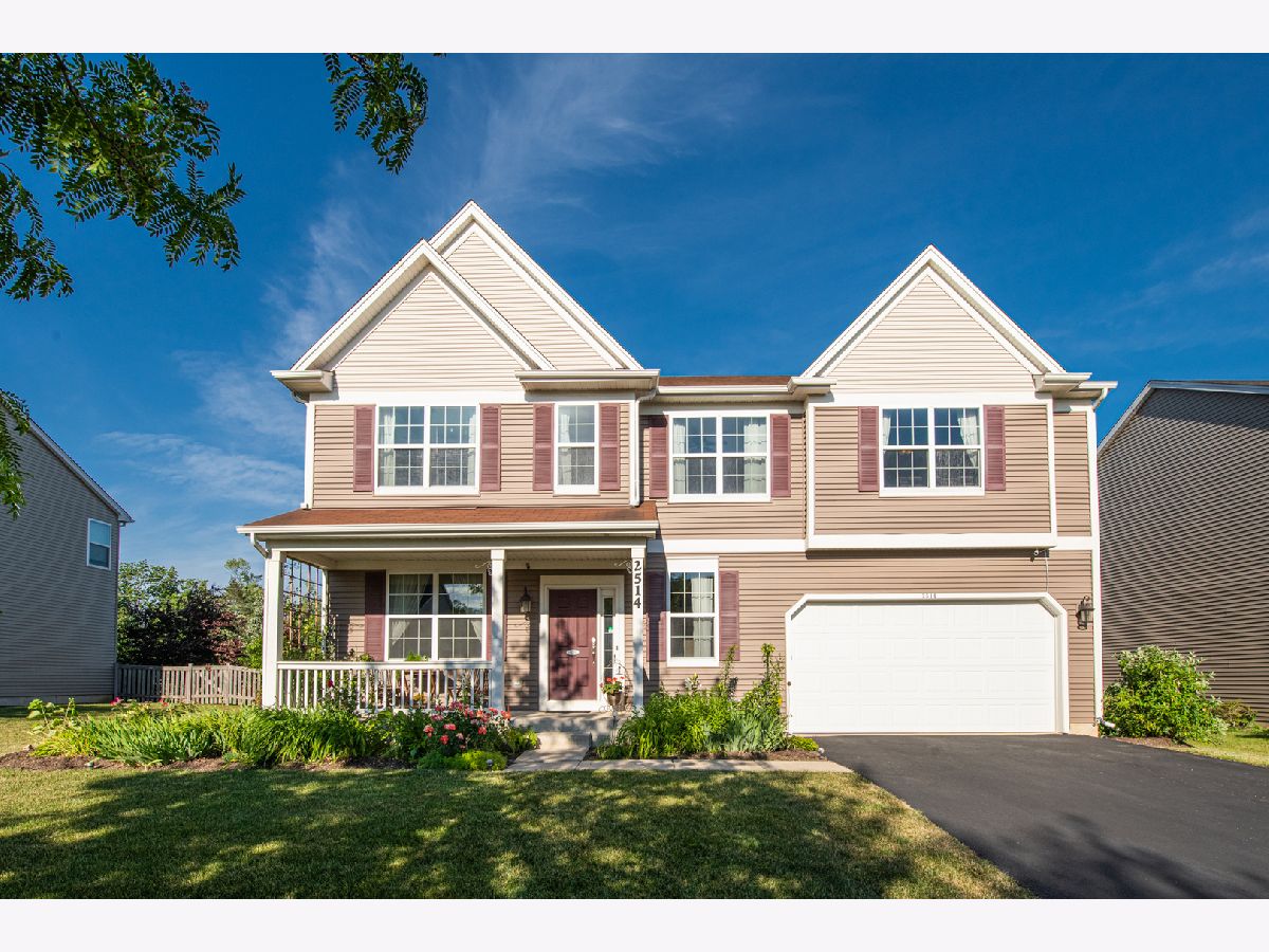Homes Sold Liberty Lakes East Wauconda Illinois, 2514 Heron