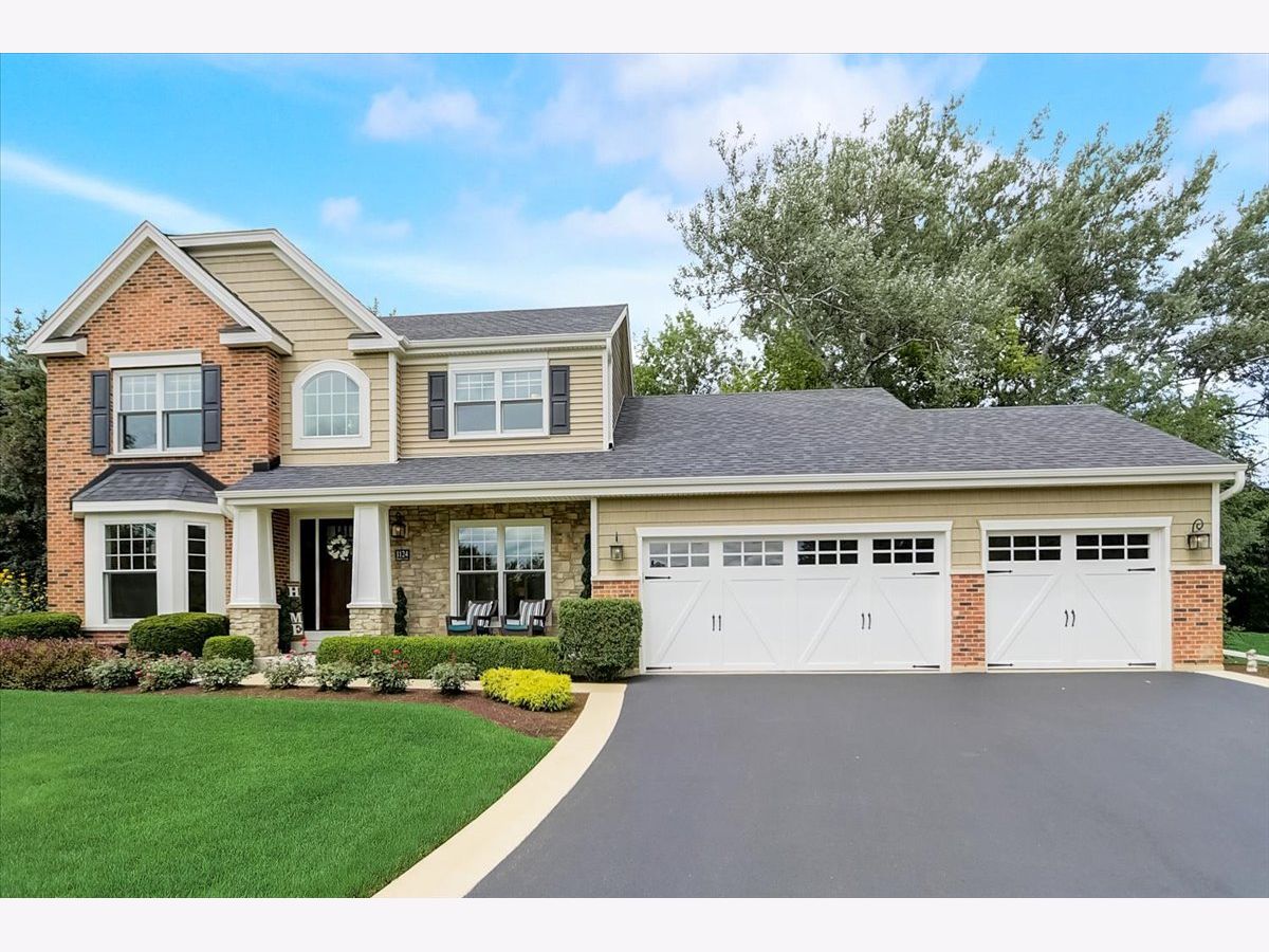 Homes Sold Lake In The Woods Bartlett Illinois, 1124 Sumac