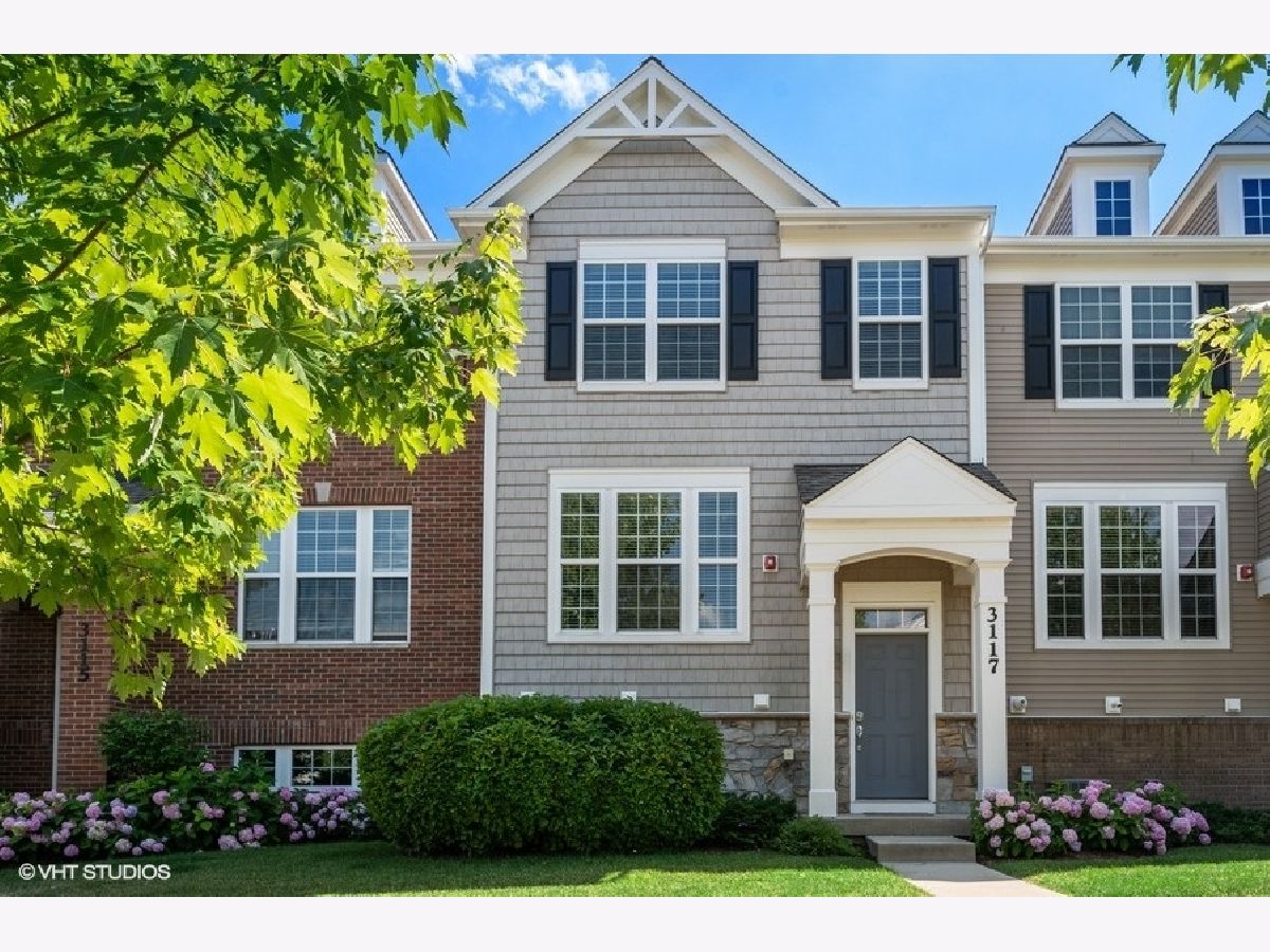 Townhomes & Homes Rented Regency At The Glen Glenview Illinois, 3117 Coral