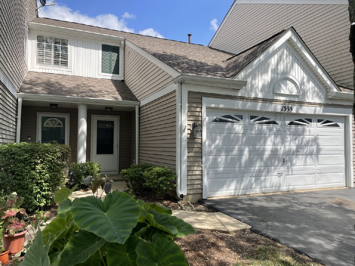 Townhomes & Condos & Homes Rented Amber Grove Bartlett Illinois, 1535 Spaulding