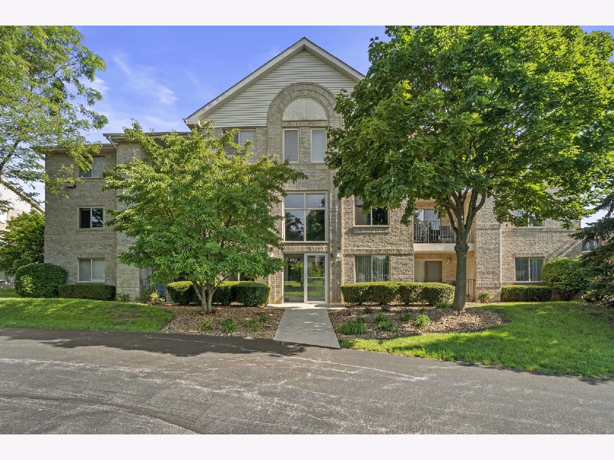Condominiums Sold Ridgepoint Oak Forest Illinois, 6820 Ridge Point