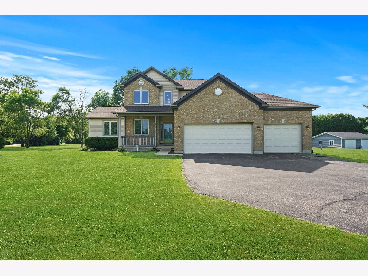 Homes Sold Whispering Meadow Estates Ringwood Illinois, 6706 Whispering Meadow