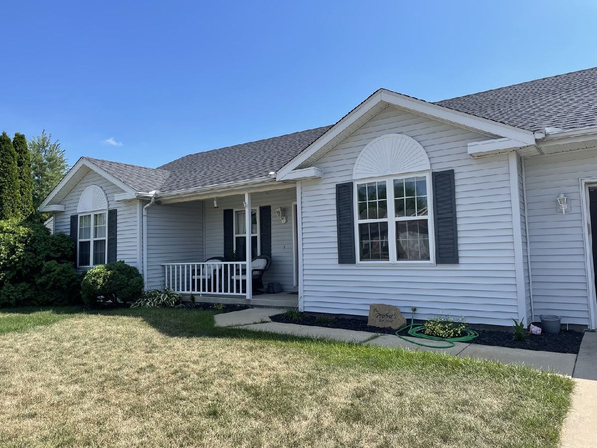 Homes & Condos & Townhomes Sold Parkhill Lakeview Mahomet Illinois, 2003 Juniper