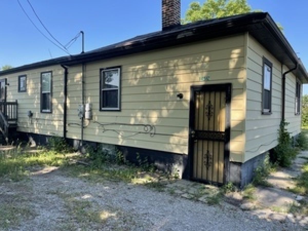  Rented Dixmoor Illinois, 14512 Hoyne