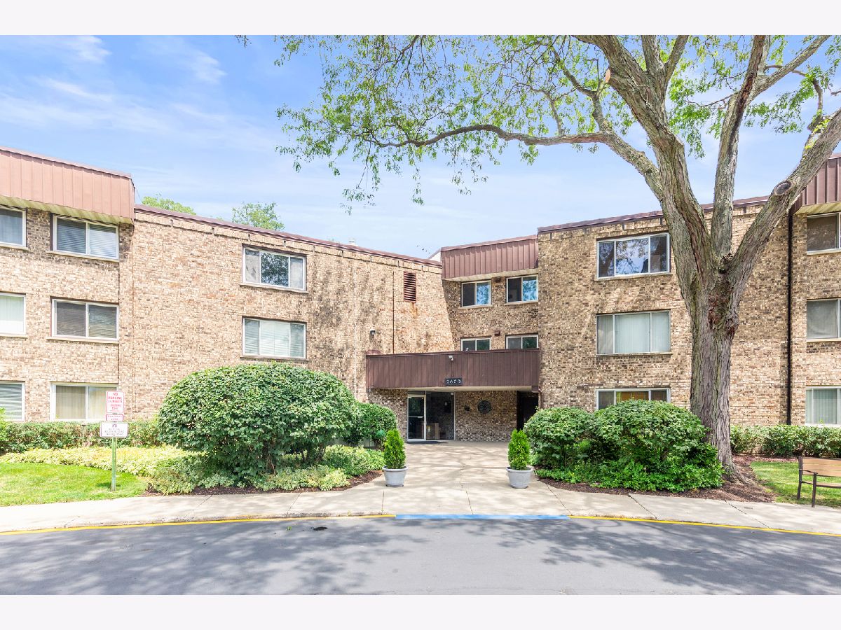 Condominiums Sold Brookwood Rolling Meadows Illinois, 2600 Brookwood Way
