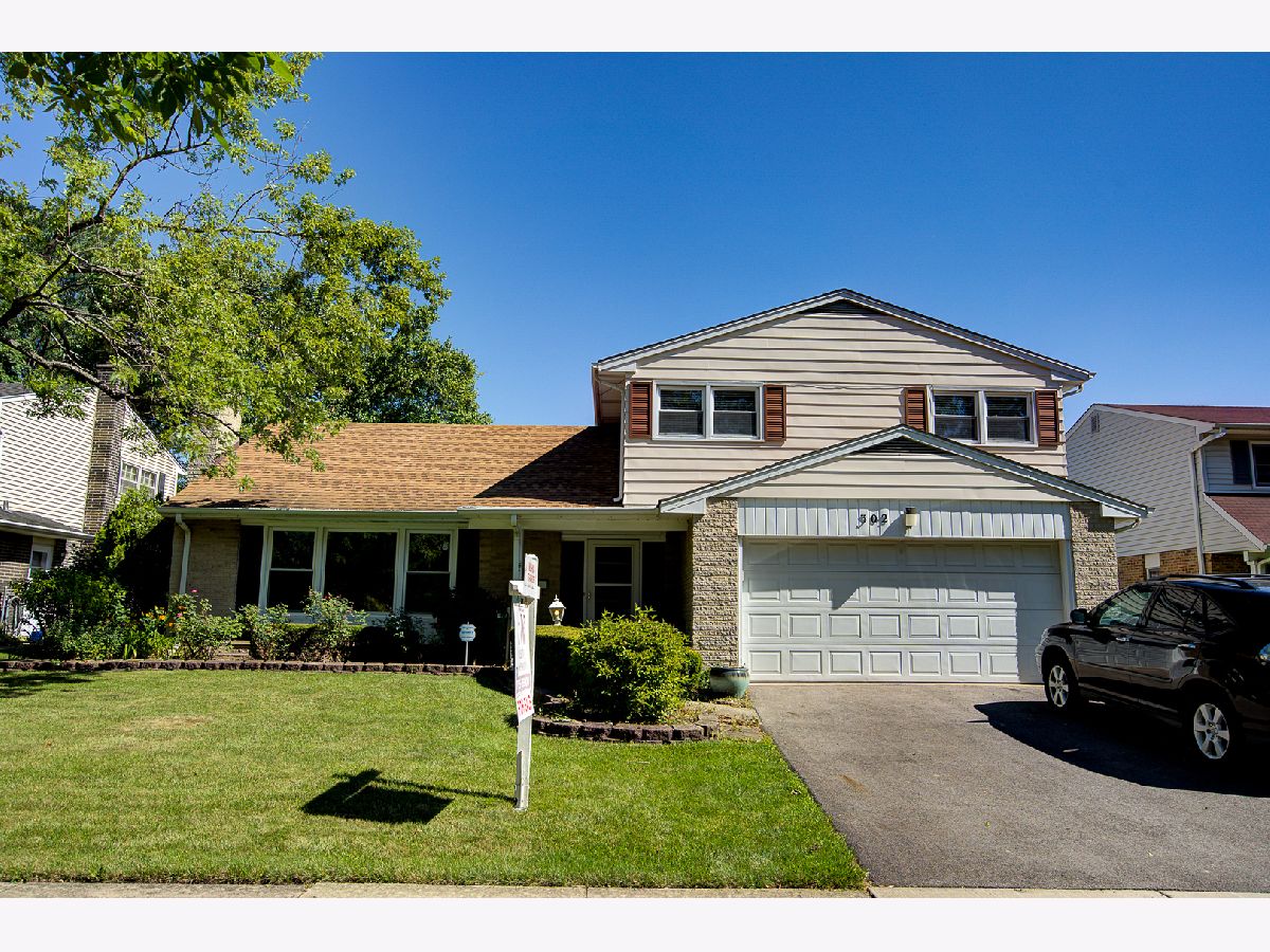 Homes & Condos & Townhomes Sold Heritage Park Arlington Heights Illinois, 302 Noyes