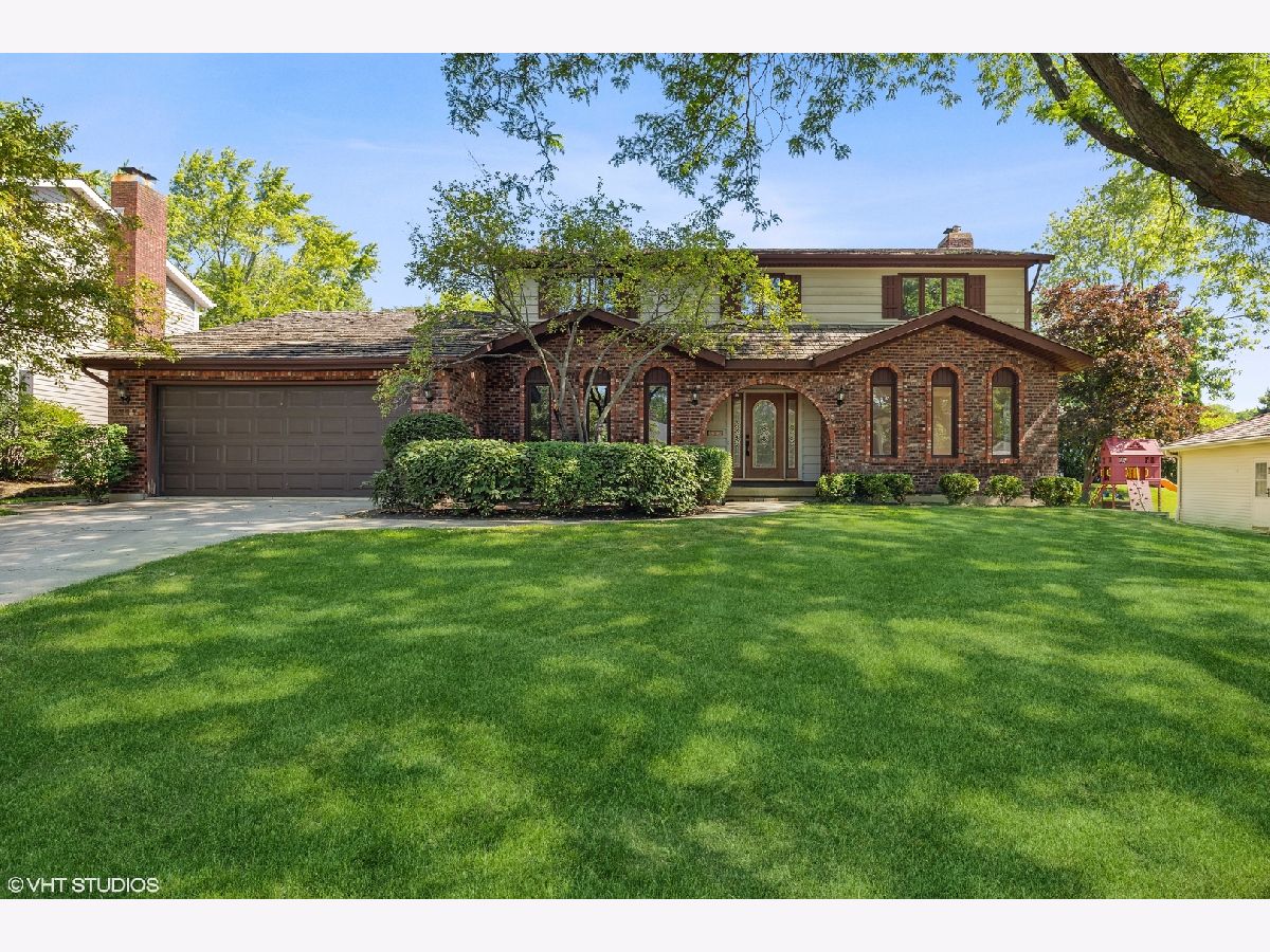 Homes & Condos & Townhomes Rented Red Top Libertyville Illinois, 628 Mullady