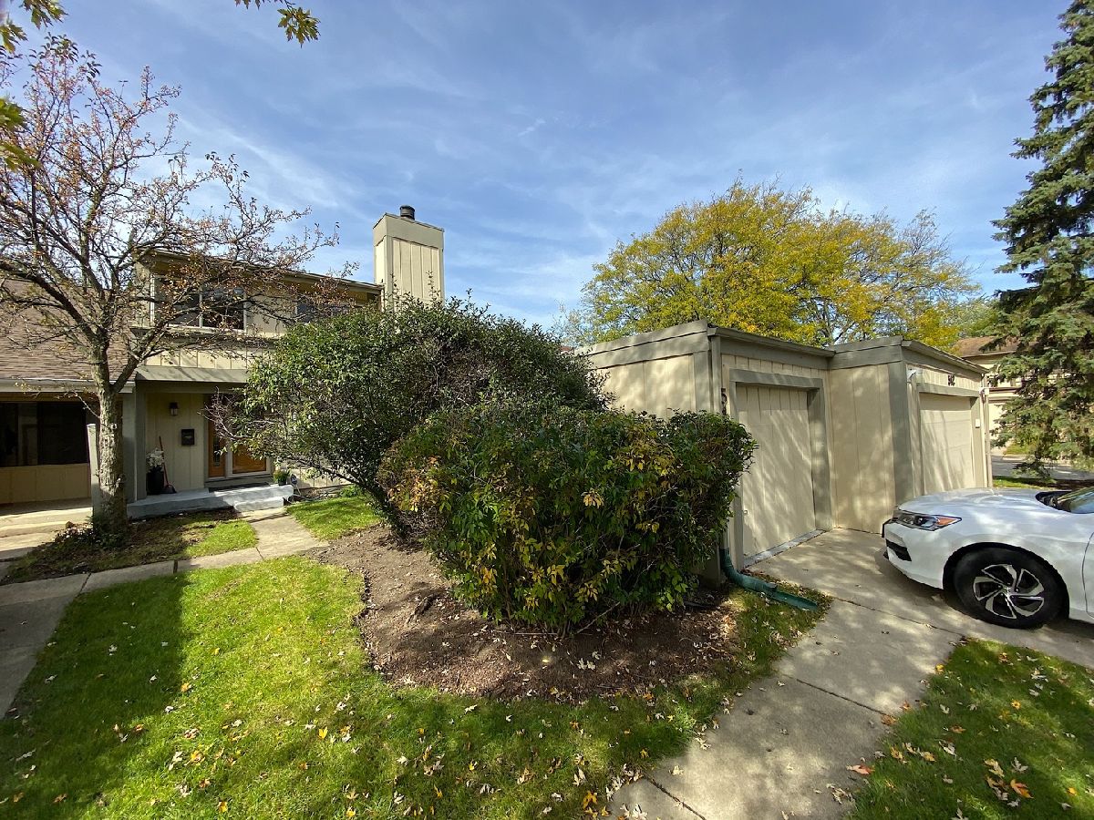 Townhomes & Condos & Homes Rented The Trails Roselle Illinois, 540 Yosemite