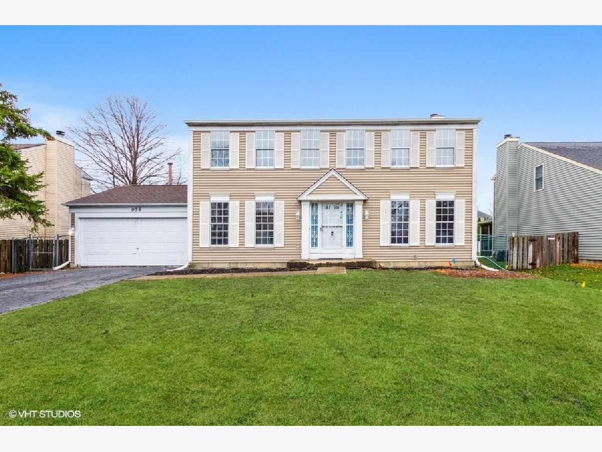 Homes Sold Haddonfield Carol Stream Illinois, 958 Royal Glen