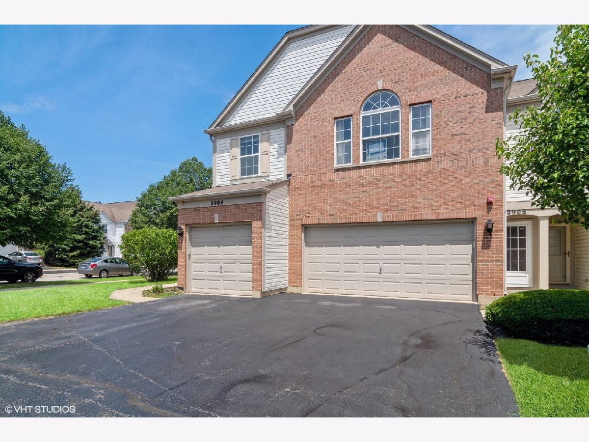 Townhomes & Condos Rented Stonewater Naperville Illinois, 2906 Stonewater