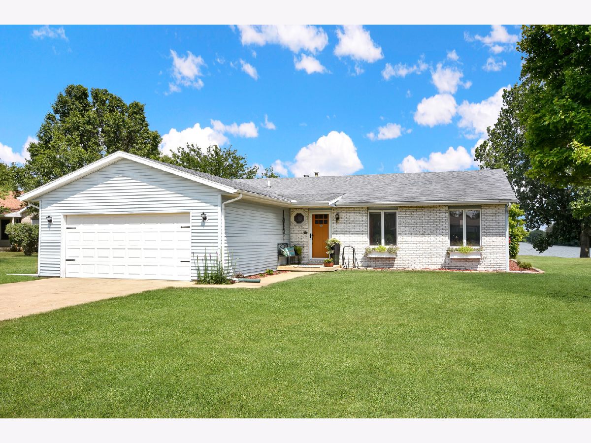 Homes Sold Lakeside Village Mansfield Illinois, 19 Lake View