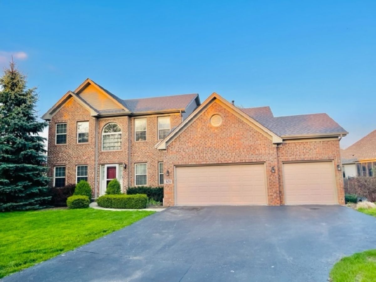 Homes & Townhomes Sold Farmington Lakes Oswego Illinois, 303 Westminster