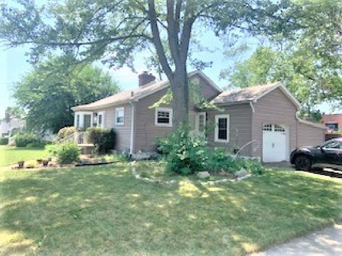 Homes Sold Oak Glen Lansing Illinois, 18106 Violet