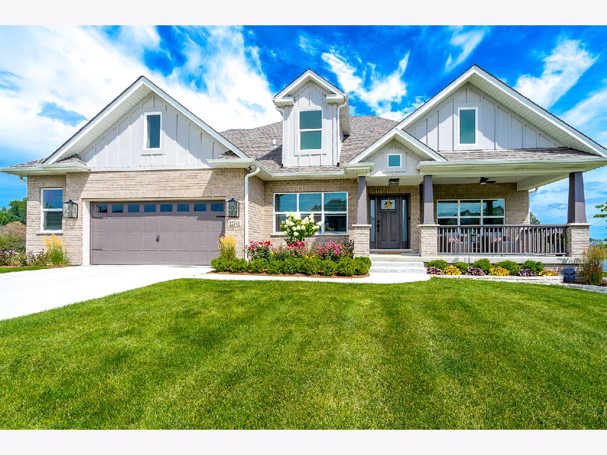 Homes Sold Derby Pines Lemont Illinois, 12741 Caruso