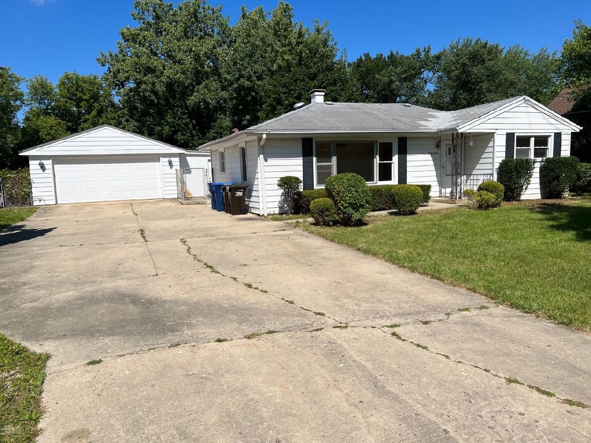  Rented Prairie View Illinois, 23084 Prairie