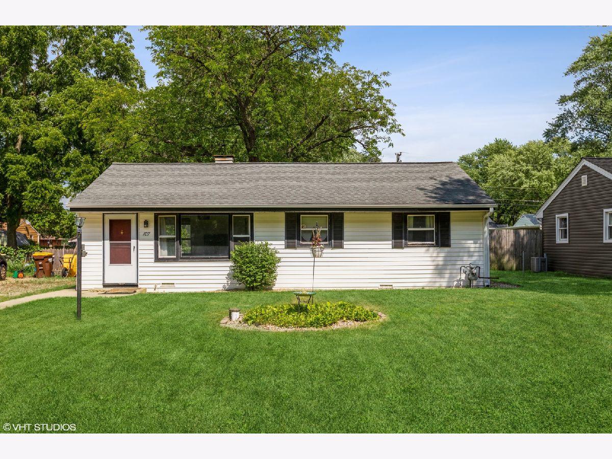 Homes Sold Westmoor Gardens Crystal Lake Illinois, 107 Georgine
