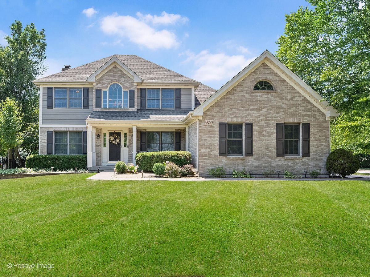 Homes Sold Hampton Hills West Chicago Illinois, 900 Meadow Ridge