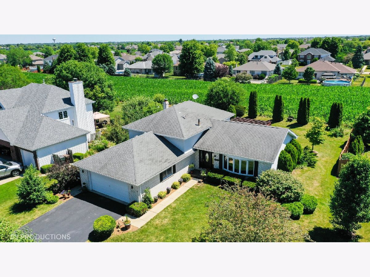 Homes Sold Royal Meadows New Lenox Illinois, 2710 Kingsway