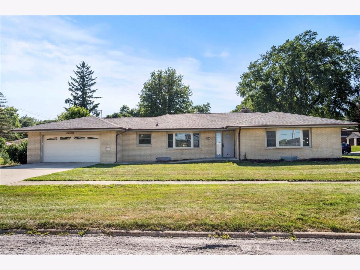 Homes & Condos & Townhomes Sold Westbrook Normal Illinois, 1 Knollcrest