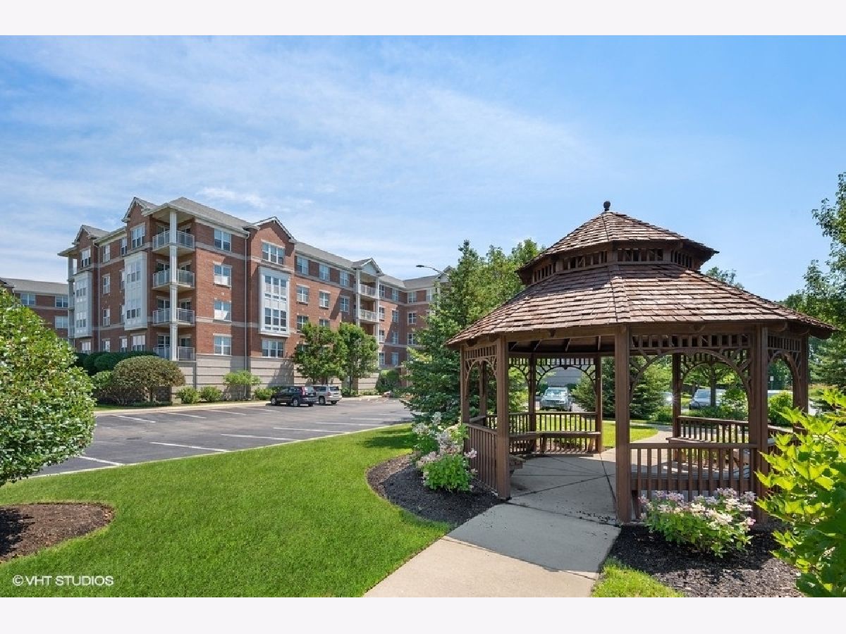 Condominiums Sold Northbrook Pointe Northbrook Illinois, 153 Pointe Drive