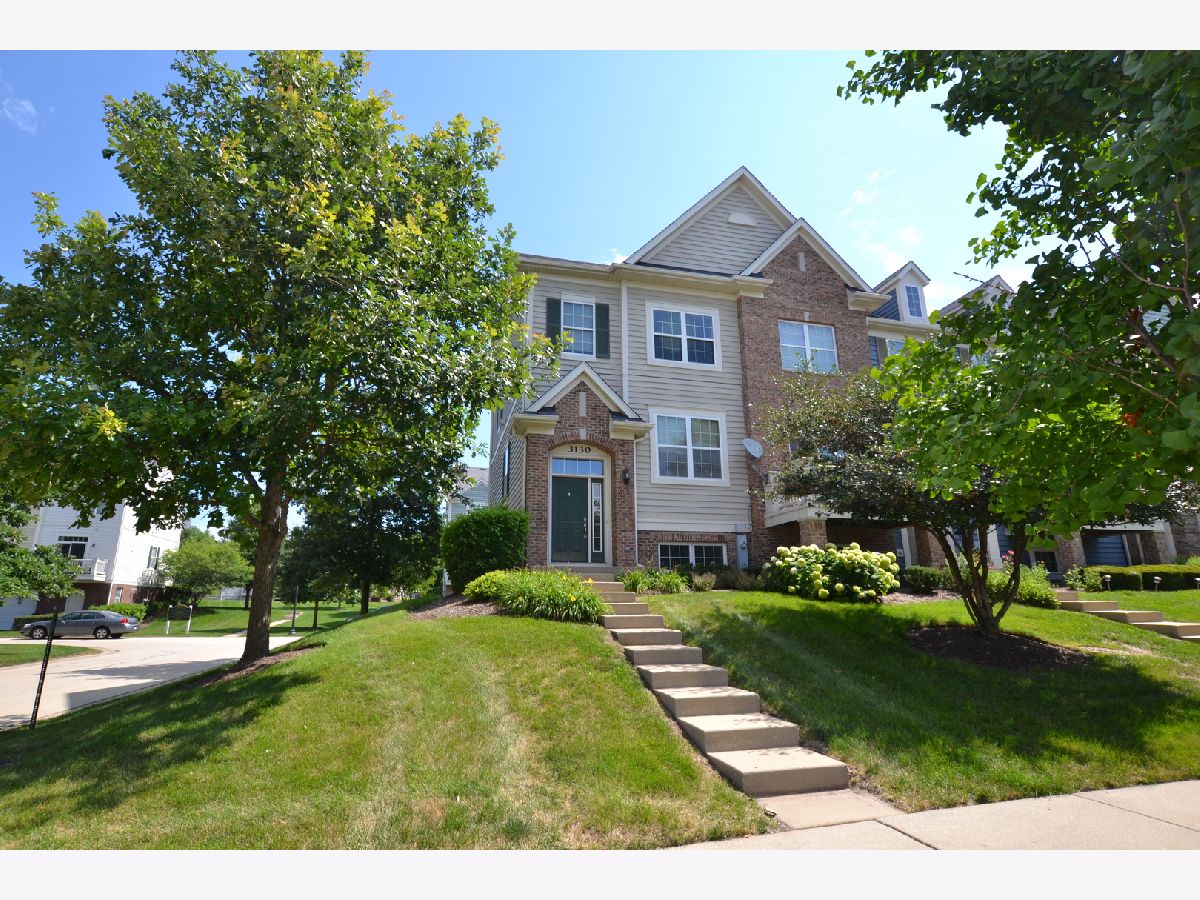 Homes & Townhomes Rented Providence Elgin Illinois, 3130 Gansett