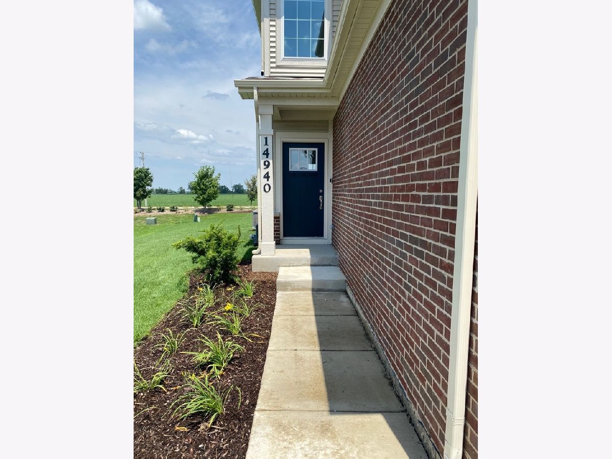 Condos & Townhomes & Homes Rented Stonegate Manhattan Illinois, 14940 Cyrus