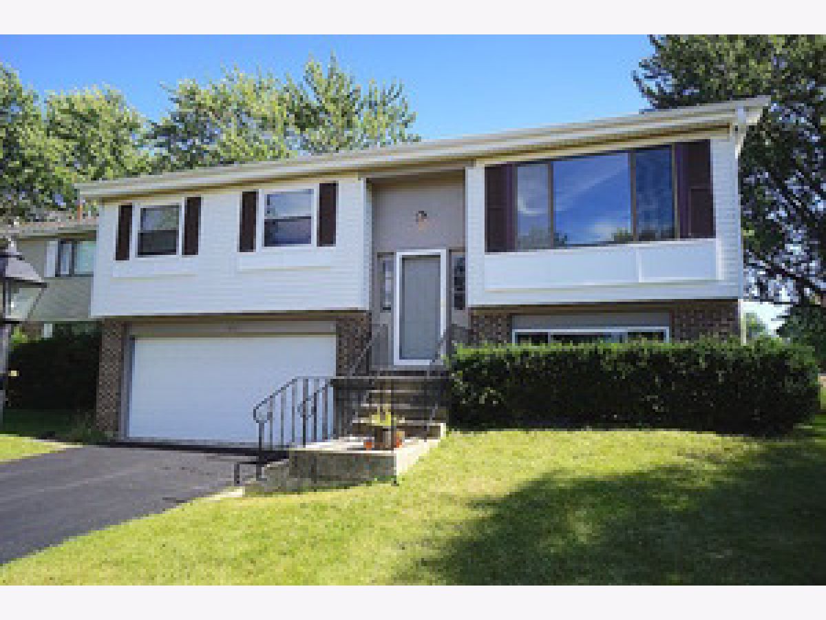 Homes & Townhomes & Condos Rented Steeple Run Naperville Illinois, 5s761 Malibu