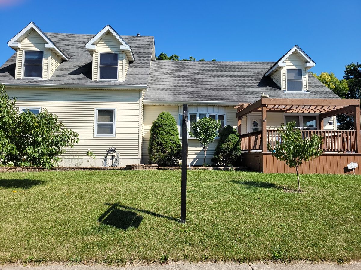 Homes & Condos & Townhomes Sold Warwick Joliet Illinois, 1712 Maserati