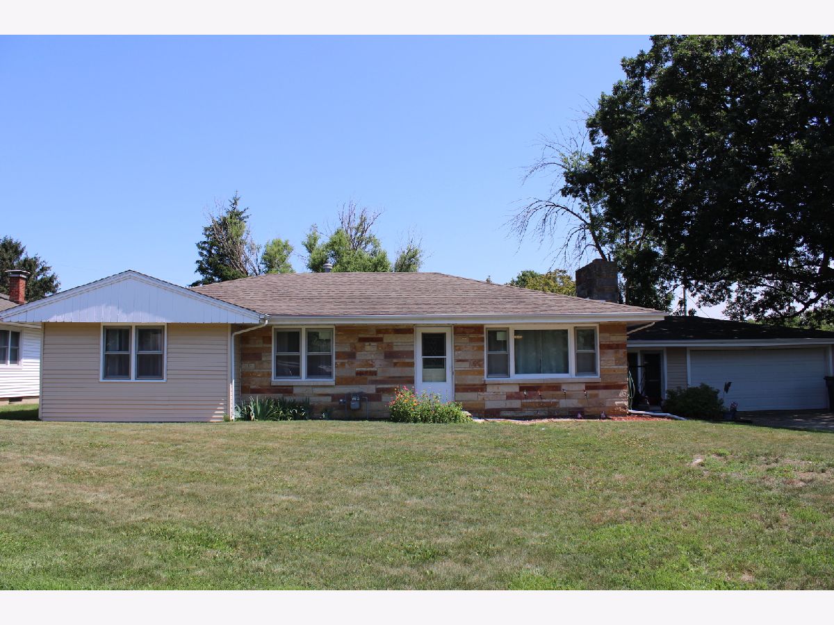 Homes & Condos & Townhomes Sold Cedarside Clinton Illinois, 21 Beech