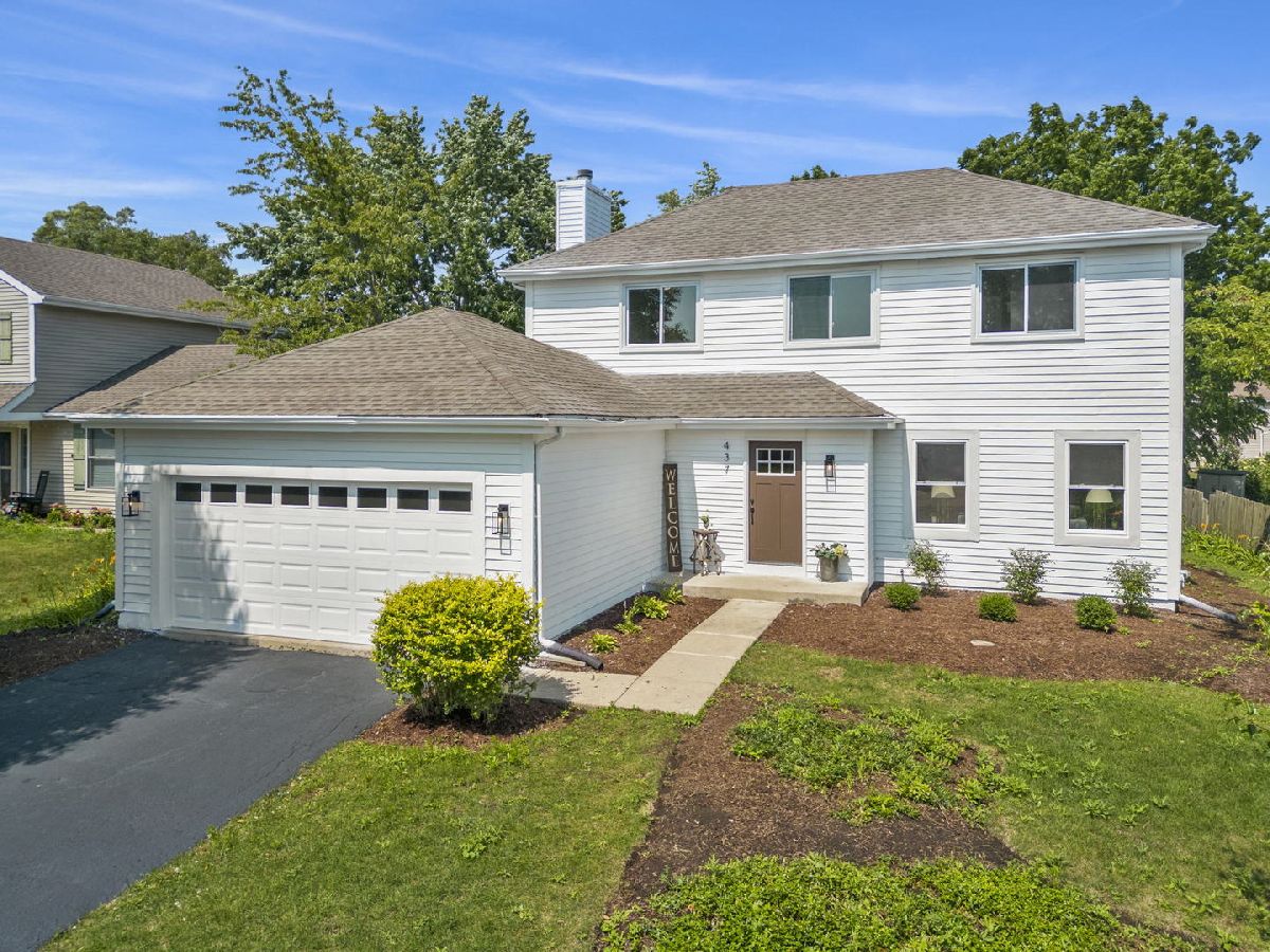 Townhomes & Condos & Homes Sold Pine Ridge Carol Stream Illinois, 437 Danbury
