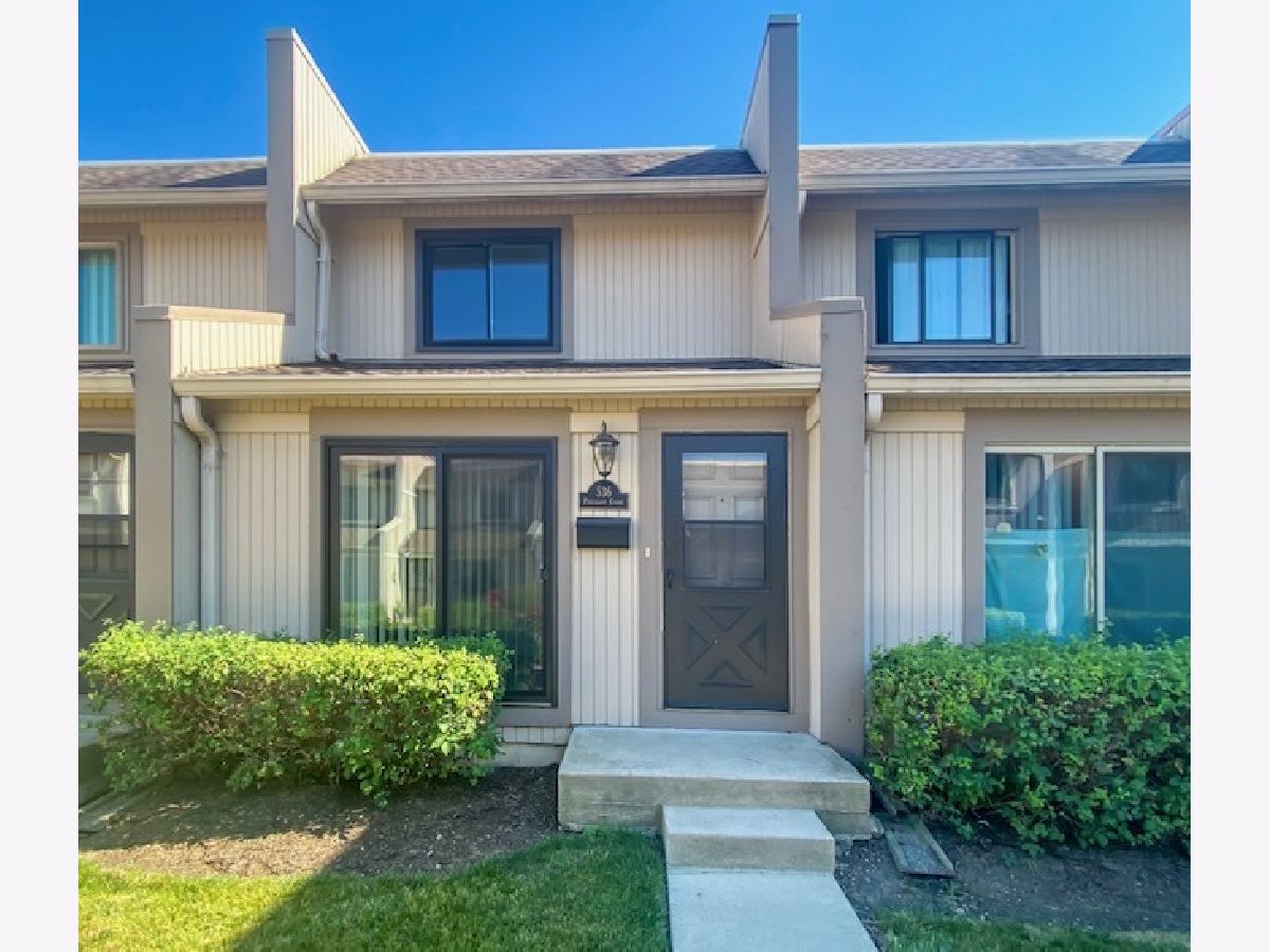 Townhomes Sold Quail Creek Grayslake Illinois, 536 Pheasant