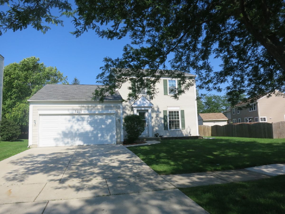 Townhomes & Homes Rented Spinnaker Cove Carol Stream Illinois, 1313 Nantucket