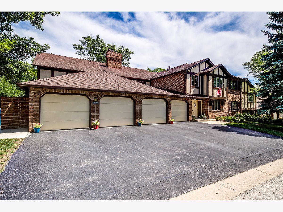 Oak Hills Palos Heights IL, Condos & Townhomes For Sale & For Rent