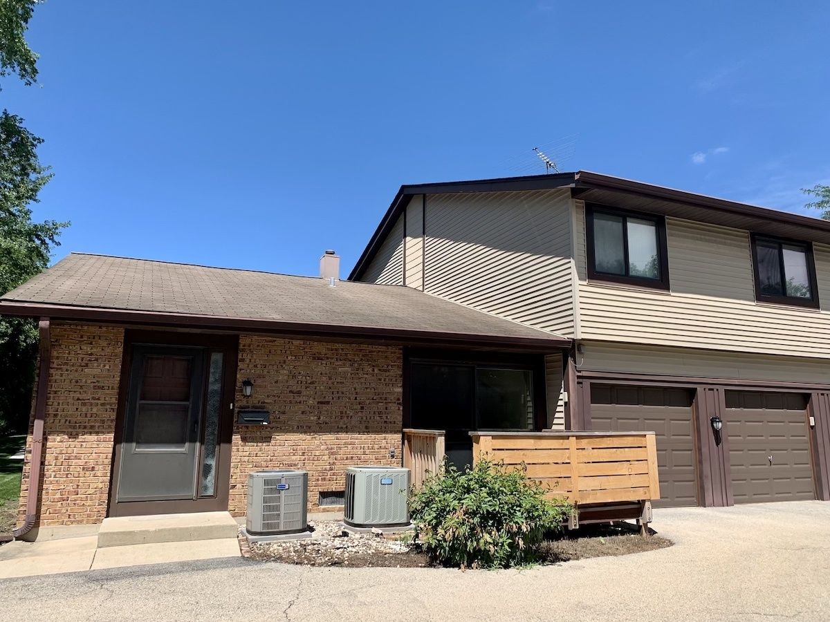 Condos & Townhomes Sold Portsmouth Darien Illinois, 8334 Portsmouth