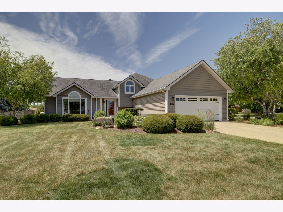 Homes Sold Indian Oaks Plainfield Illinois, 15222 Heritage