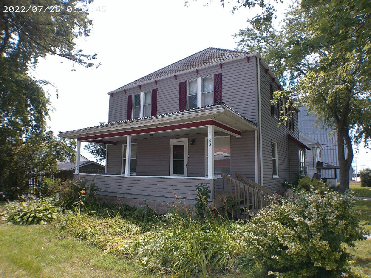  Rented Ashton Illinois, 1103 1st