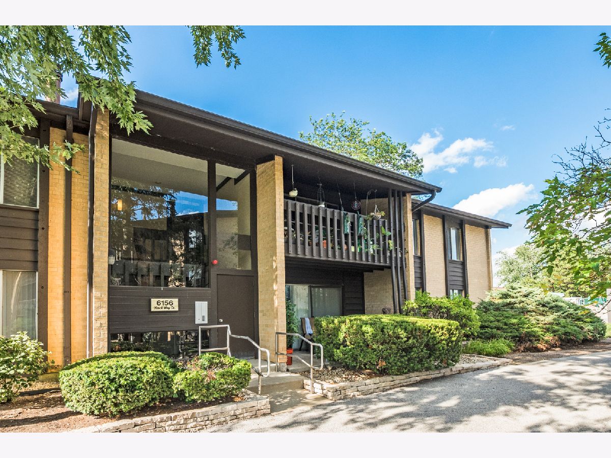 Condominiums Sold Knolls Willowbrook Illinois, 6156 Knoll Way