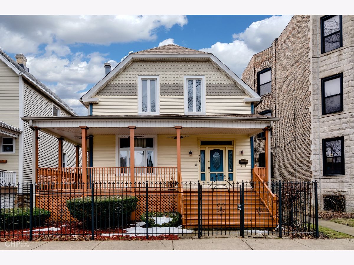 Condominiums & Homes Rented Palmer Square Chicago Illinois, 2446 Spaulding