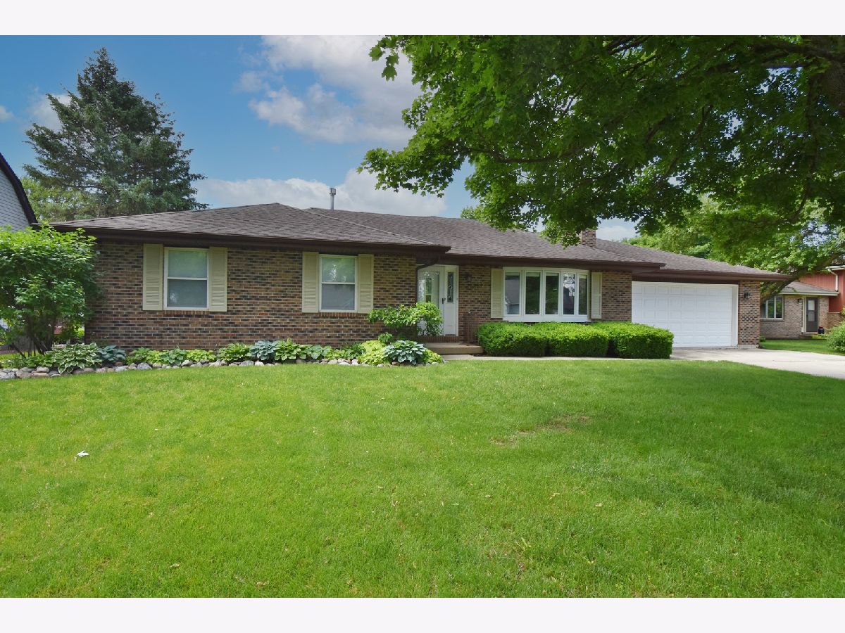 Homes Sold Columbine Square Elburn Illinois, 525 Stetzer