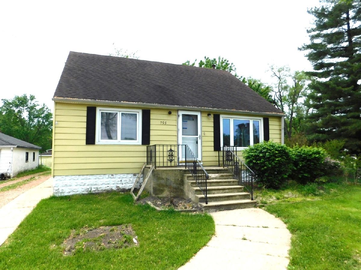  Sold Carbon Hill Illinois, 755 Lacey